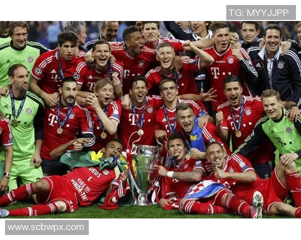 拜仁与多特蒙德大战战成平局,势均力敌 拜仁与多特蒙德大战战成平局,势均力敌