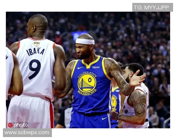 猛龙主场比赛门票一票难求，球迷排起长龙