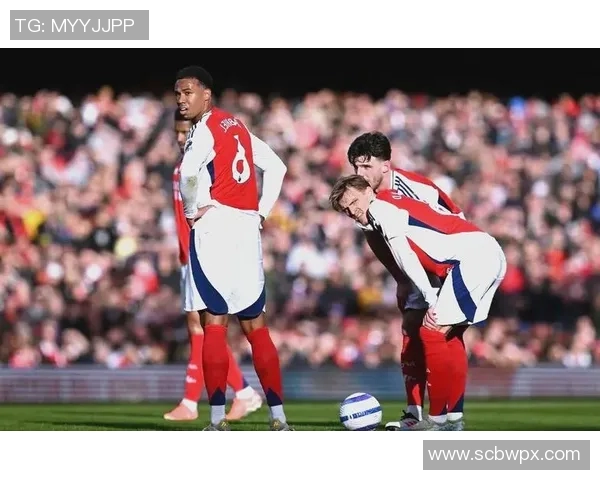 阿森纳主场失利，英超前景堪忧